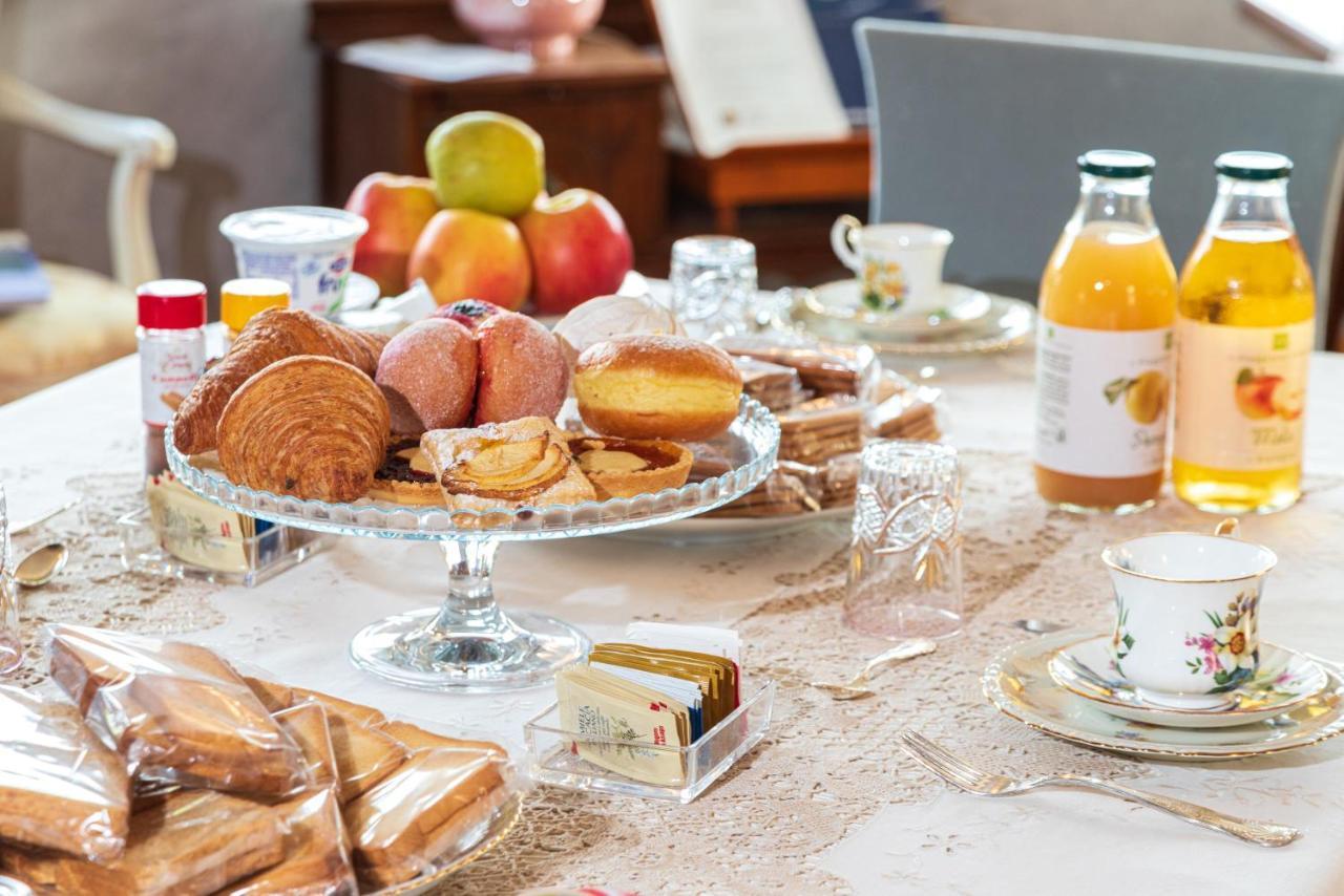 Bed and Breakfast Il Sasso Bianco Comerio Exterior foto